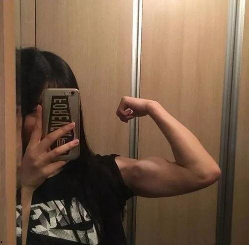 国产情侣做爱自拍,自拍摄影下的浪漫时光  第2张